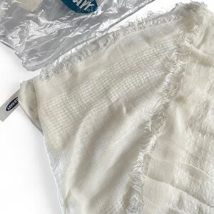 Old Navy Cream Fringed Scarf